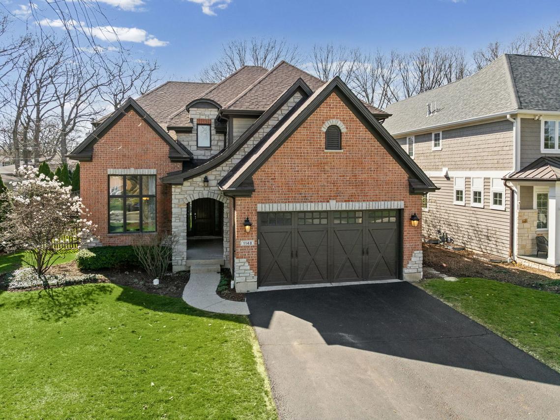 1148 Kenton Rd., Deerfield, IL 60015