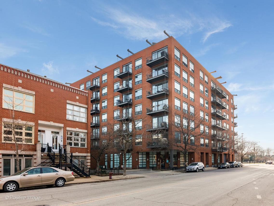 859 W Erie St. #502, Chicago, IL 60642