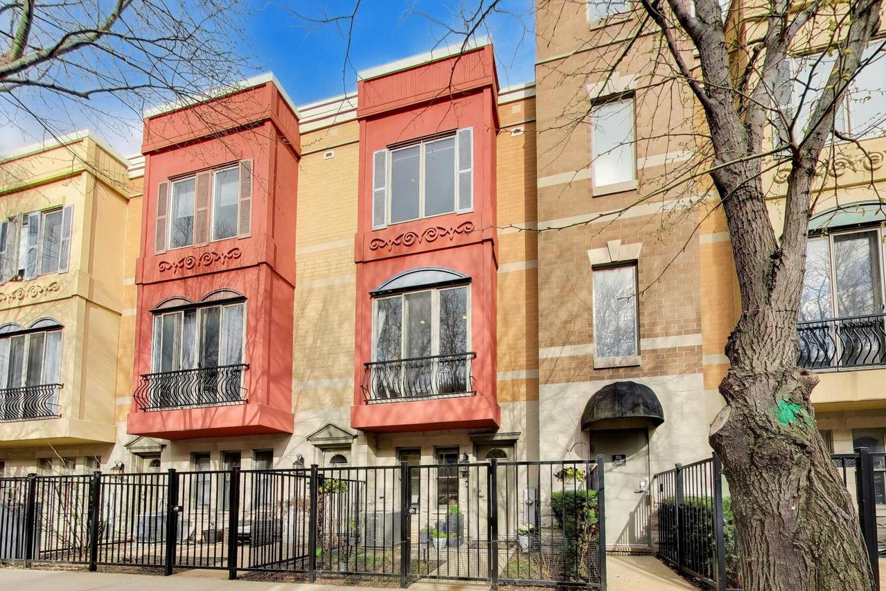 511 N Peoria St., Chicago, IL 60642