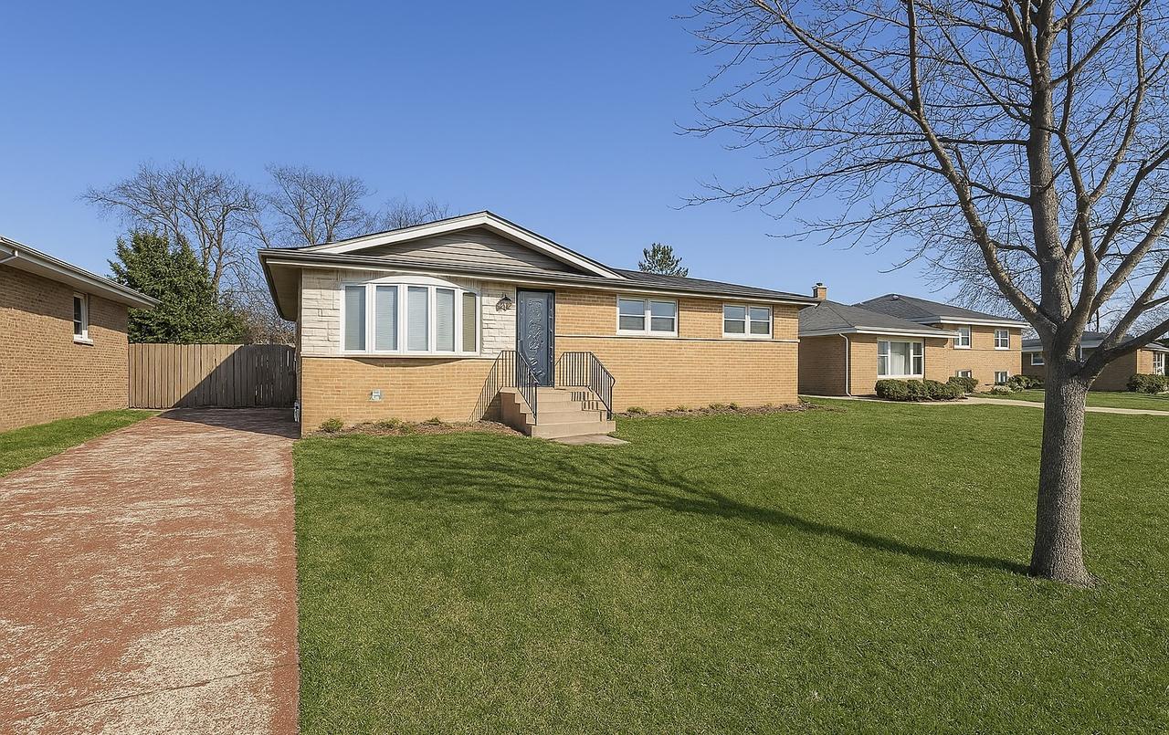 7241 Beloit Ave., Bridgeview, IL 60455