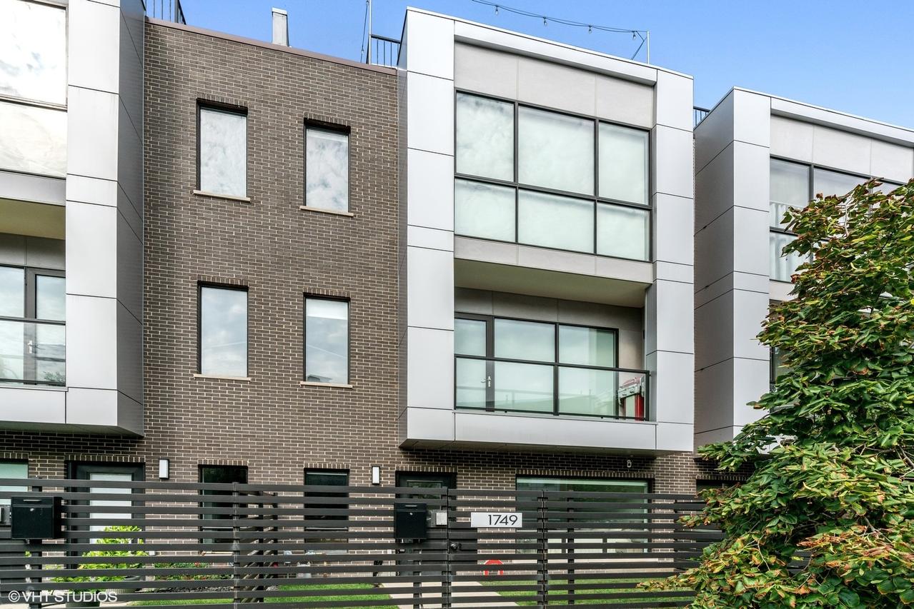 1749 N Winnebago Ave., Chicago, IL 60647