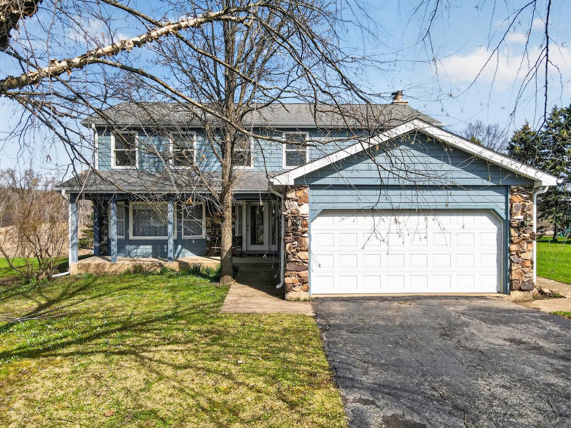 900 Glen Oak Dr., Sleepy Hollow, IL 60118