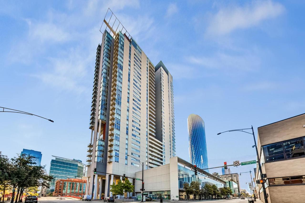 737 W Washington Blvd. #1109, Chicago, IL 60661