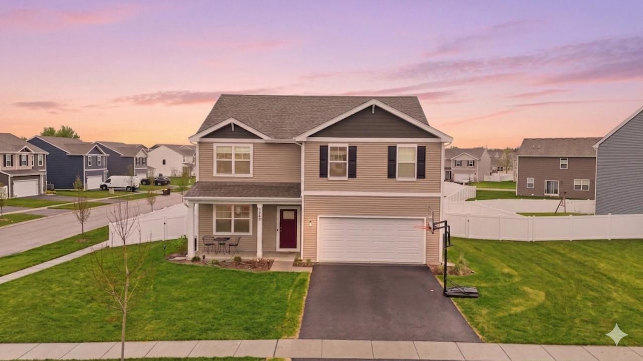 2282 Cobble Springs Dr., Wonder Lake, IL 60097