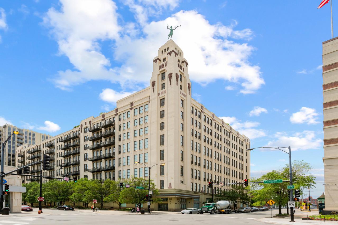 [Address Hidden by Seller], Chicago, IL 60654