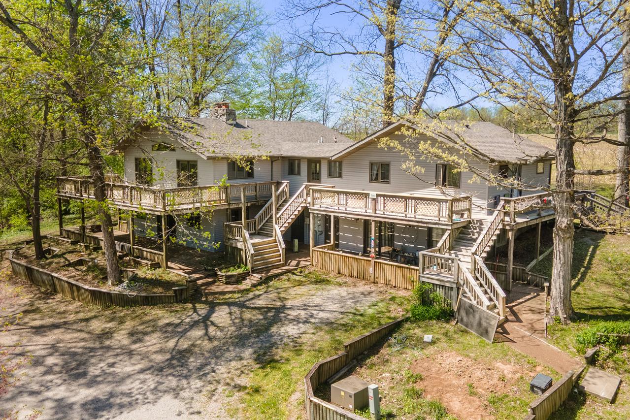 135 Ashwood Ln., Anna, IL 62906