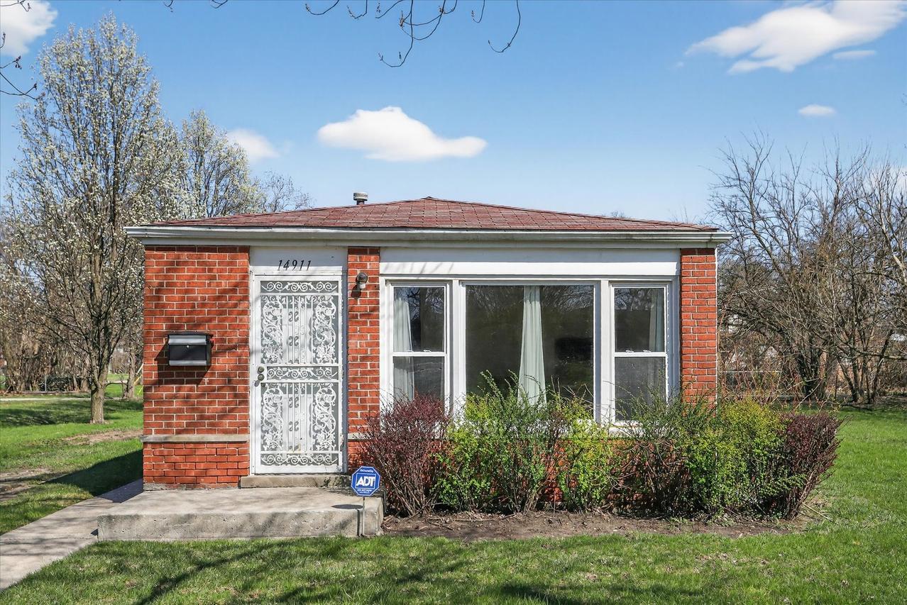 14911 Page Ave., Harvey, IL 60426