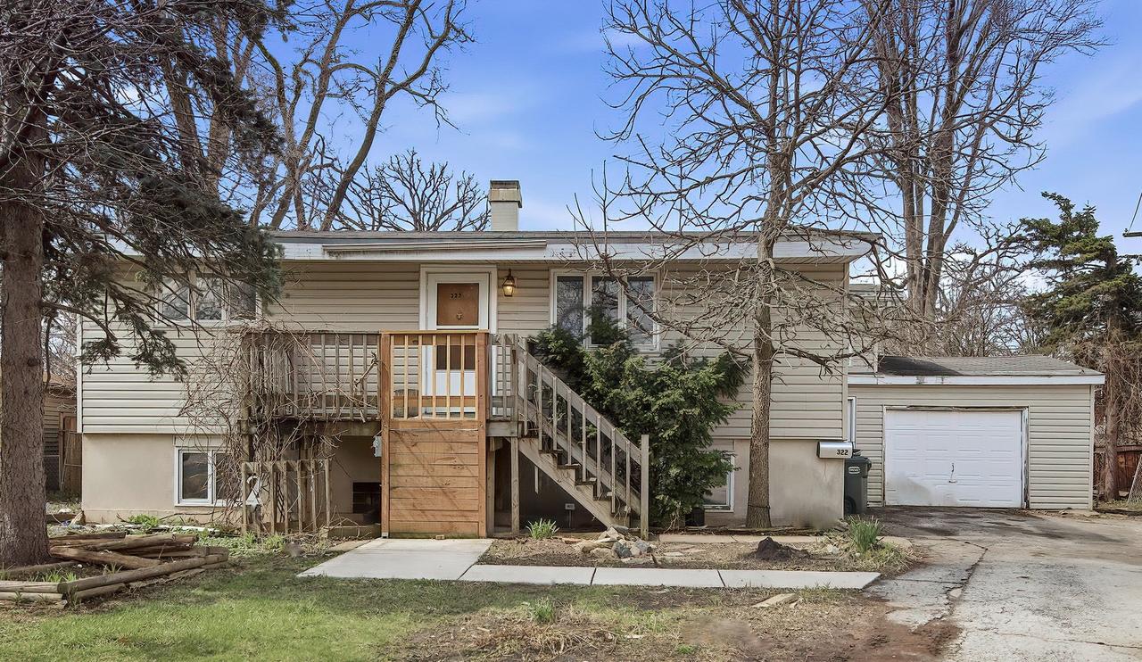 322 S Seymour Ave., Mundelein, IL 60060