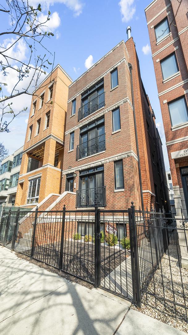 912 W Fletcher St. #2, Chicago, IL 60657