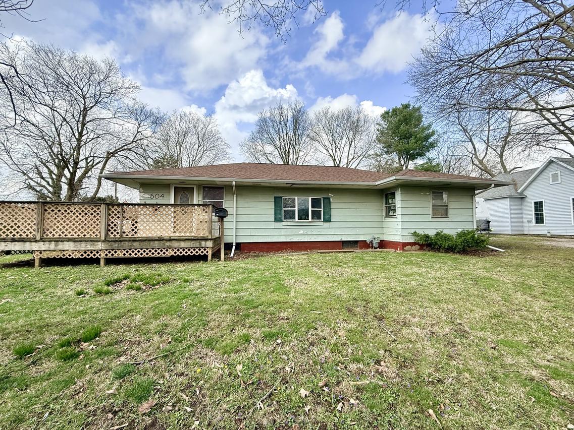 604 E Center St., Monticello, IL 61856
