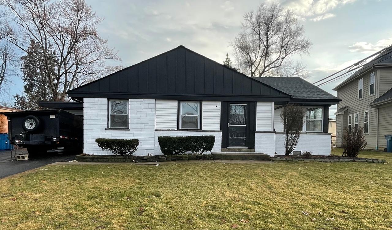 396 E Park Ave., Elmhurst, IL 60126