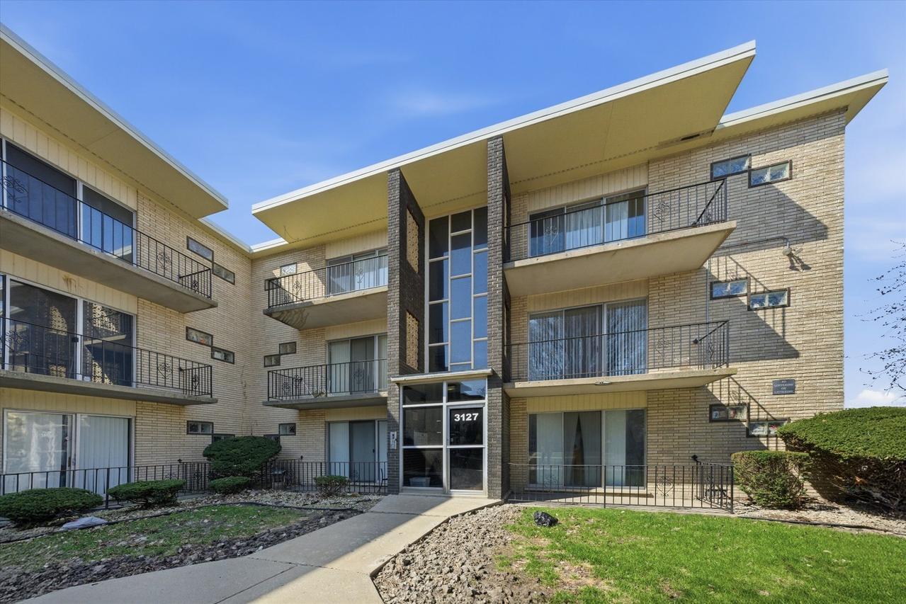 3127 Bernice Rd. #5, Lansing, IL 60438