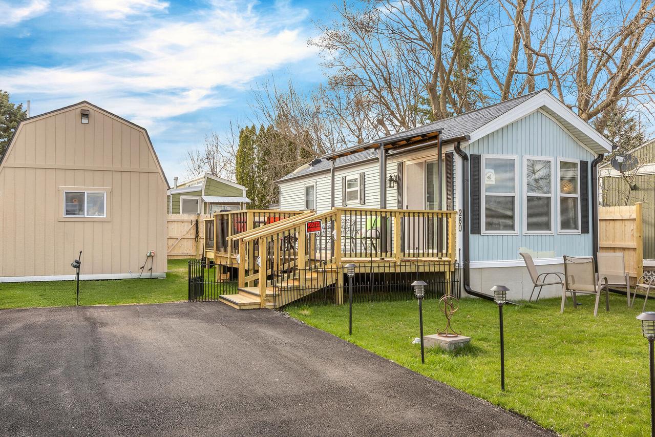 280 Misty Ridge, Mchenry, IL 60051