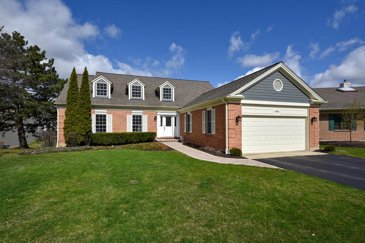 176 Blair Ln., Inverness, IL 60067