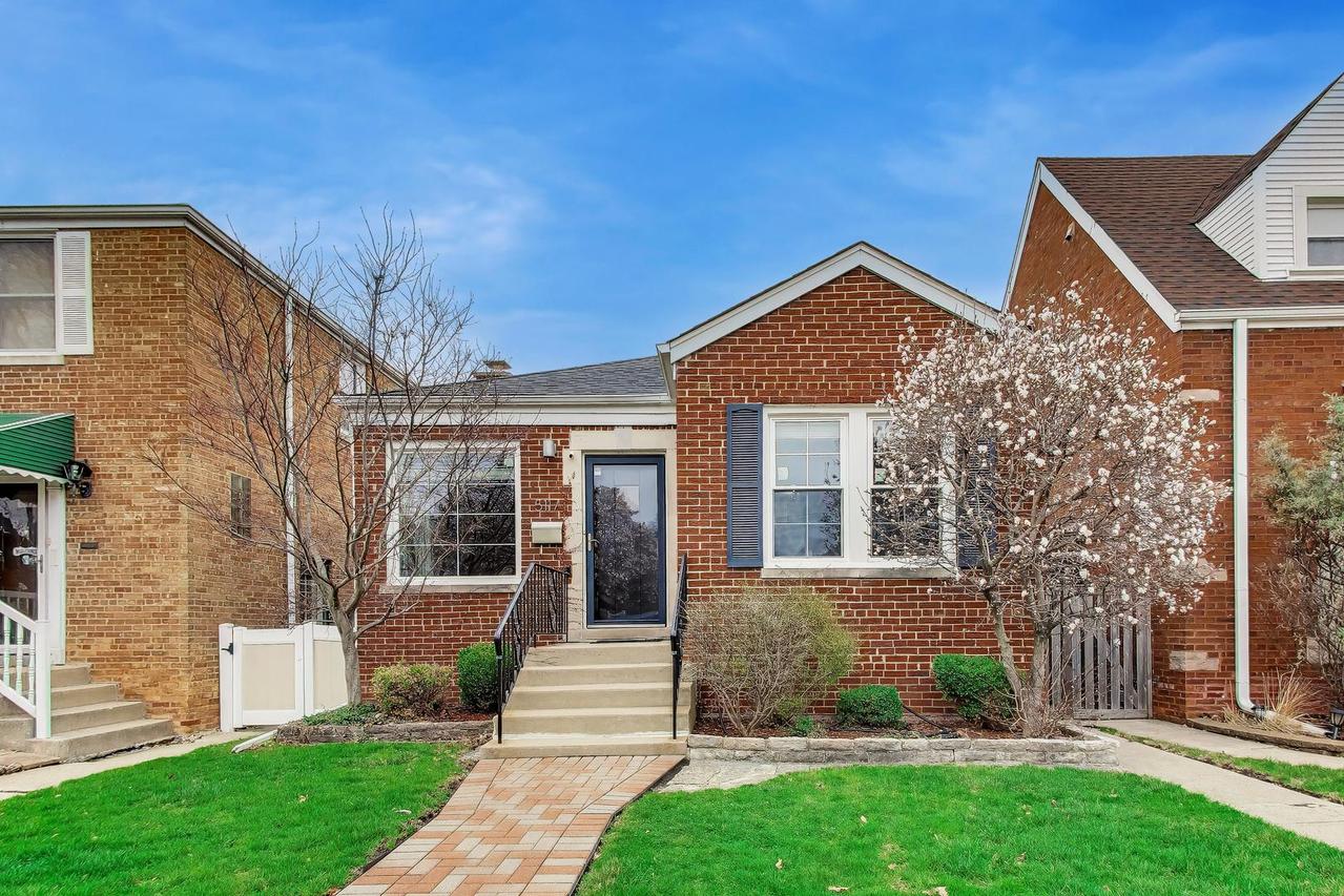 5117 N Newland Ave., Chicago, IL 60656