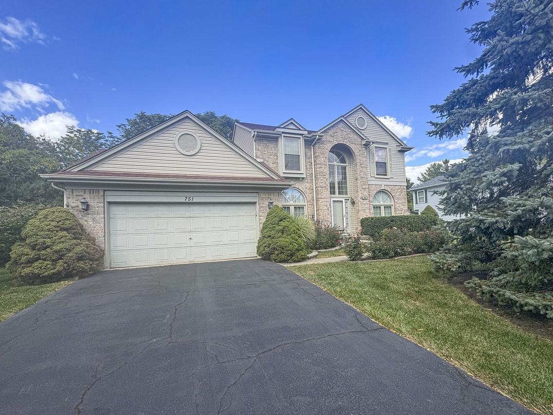 751 Williams Way, Vernon Hills, IL 60061