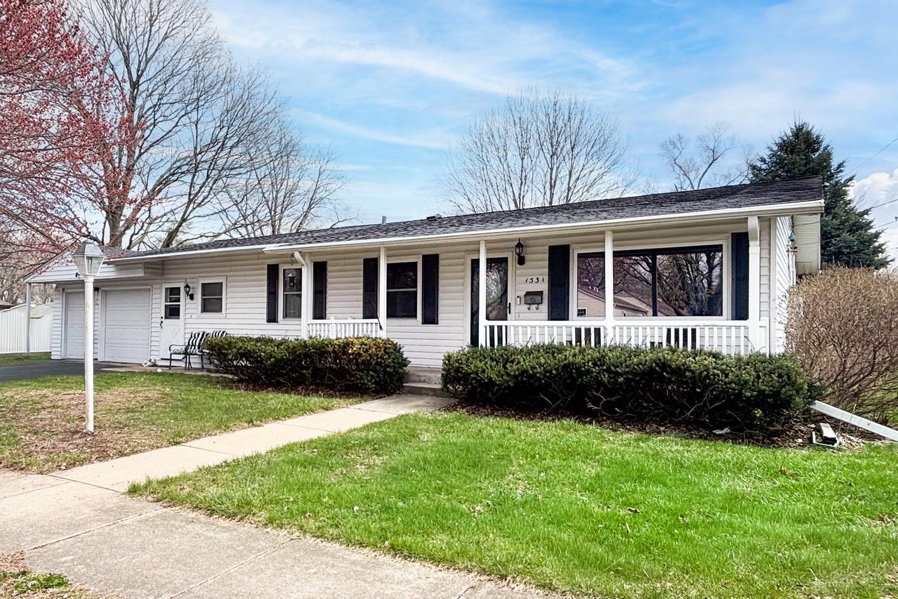 1531 Sunrise Dr., Dekalb, IL 60115