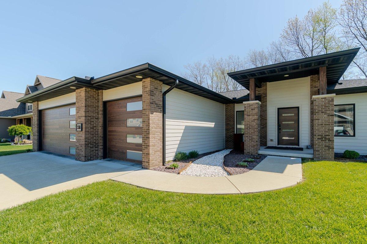 338 Shaggybark Tr., Morton, IL 61550