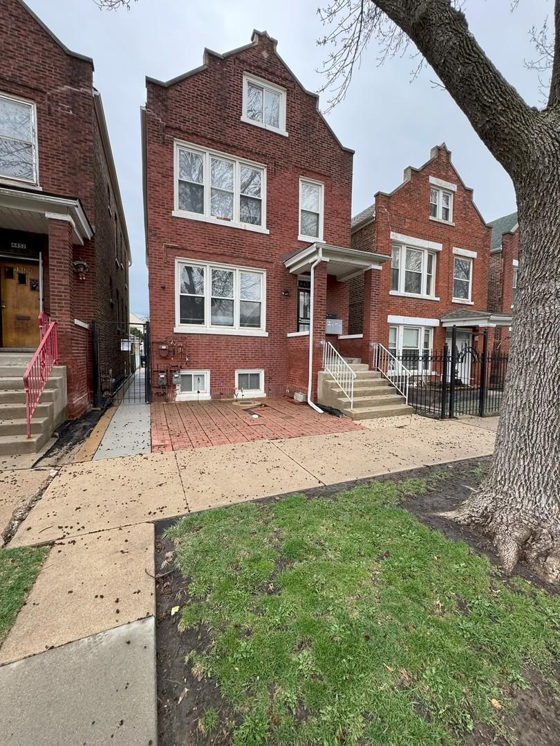 4450 S Richmond St., Chicago, IL 60632