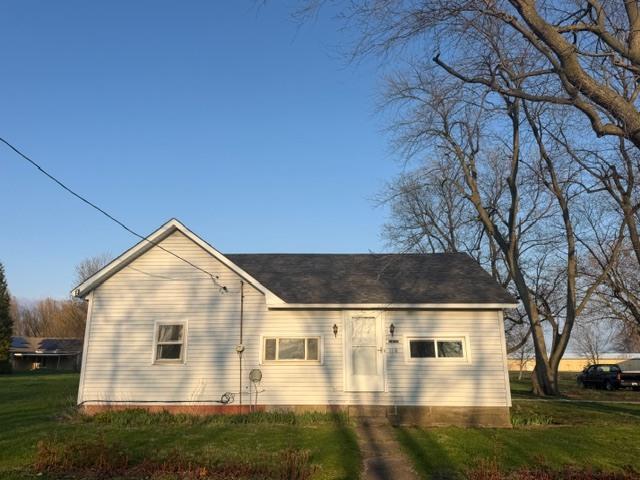 118 S Bloomington St., Dewitt, IL 61735