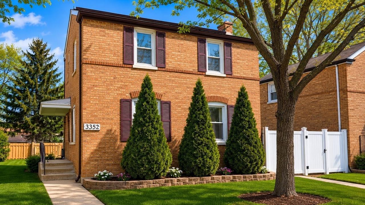 3352 W 84th St., Chicago, IL 60652