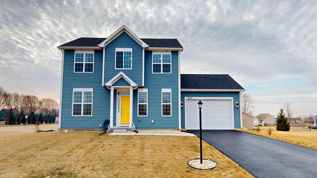 219 Deer Run Tr., Poplar Grove, IL 61065