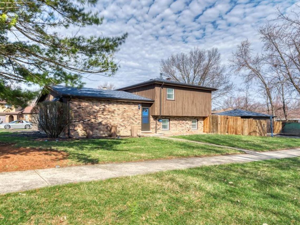 18724 Loomis Ave., Homewood, IL 60430