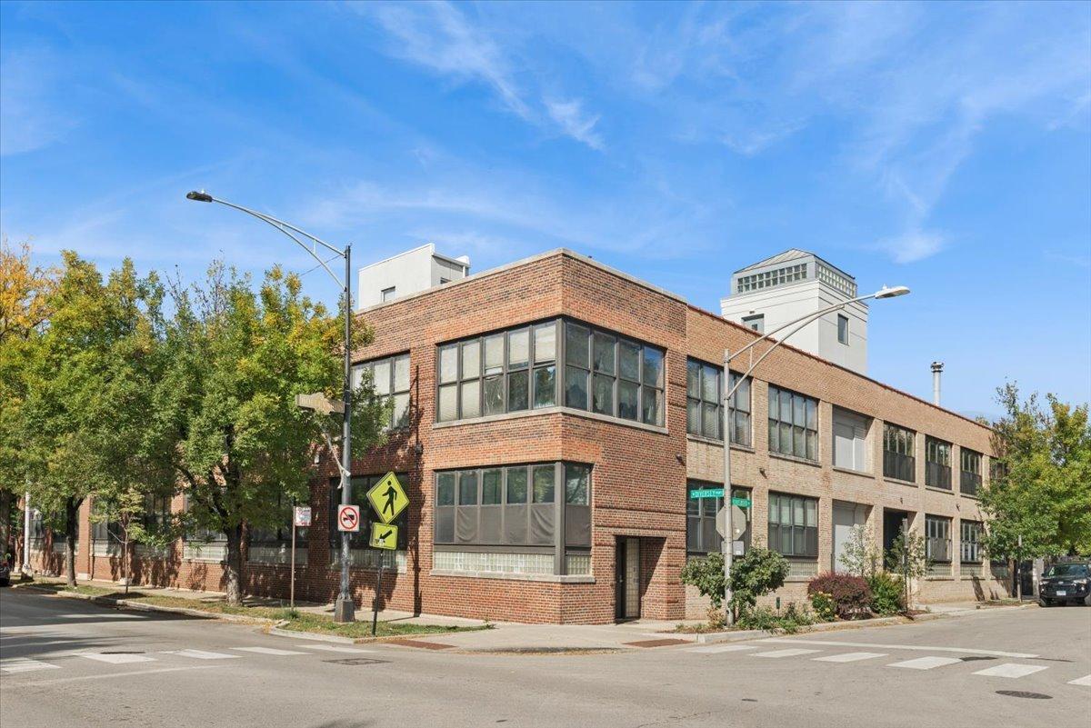 2804 N Lakewood Ave. #103, Chicago, IL 60657