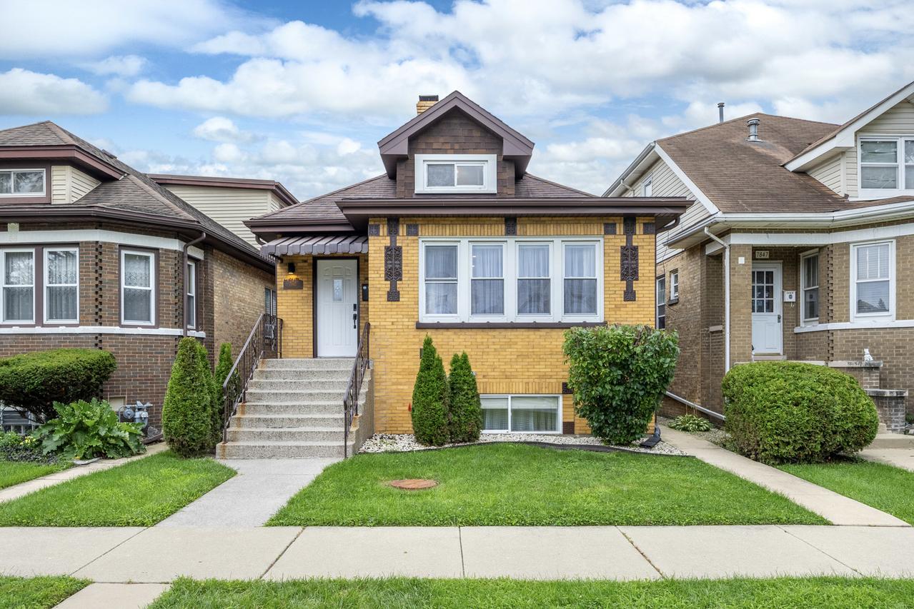 7845 W Cressett Dr., Elmwood Park, IL 60707