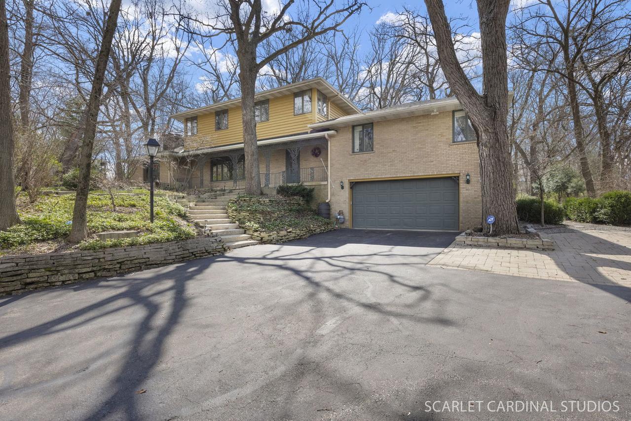 501 Glenwood Tr., Elgin, IL 60120