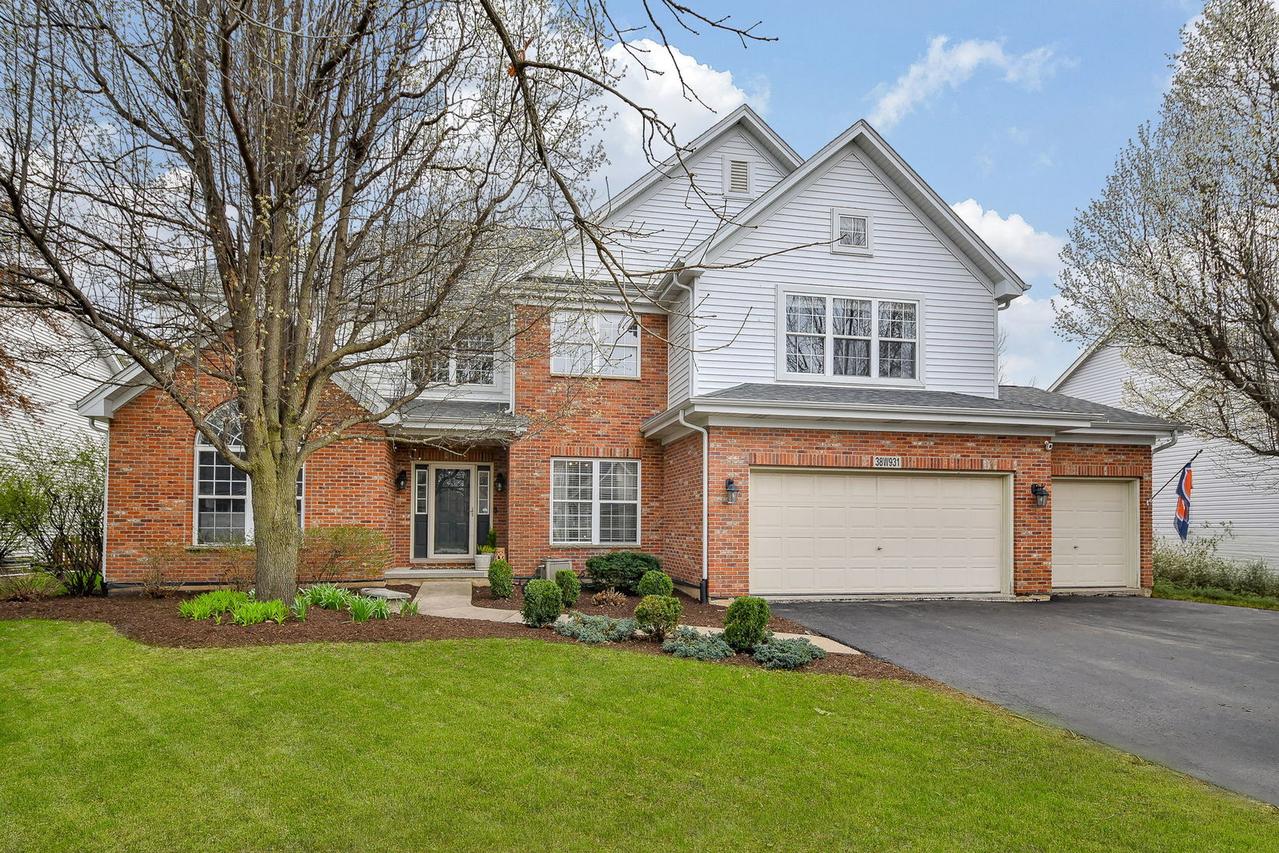 38W931 Mcnair Dr., Geneva, IL 60134