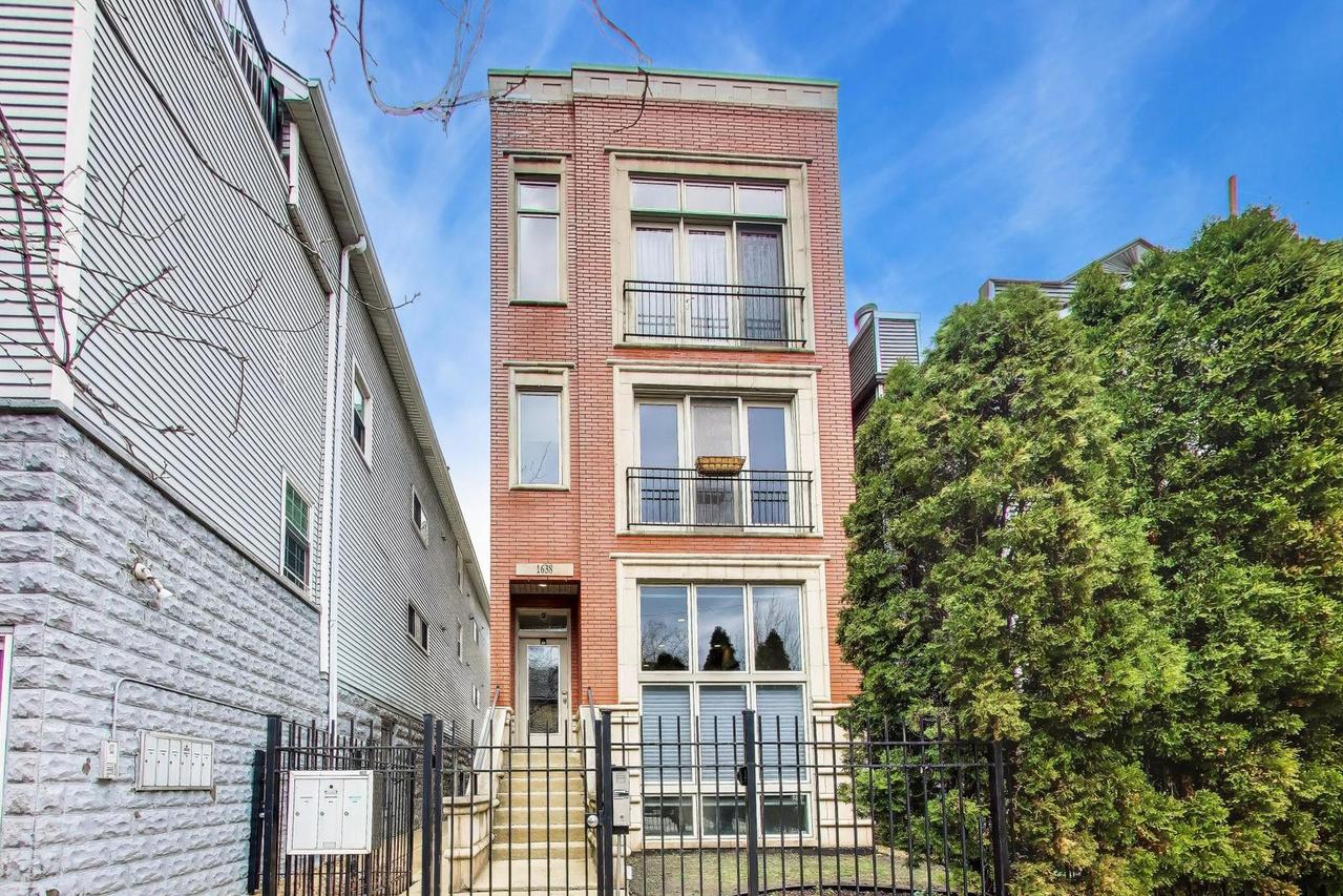 1638 W Diversey Pkwy. #1, Chicago, IL 60614