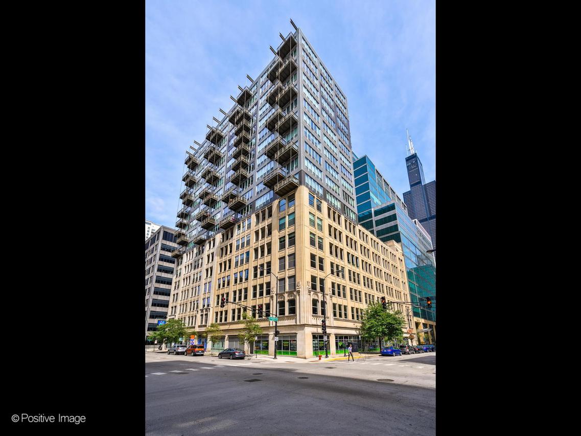 565 W Quincy St. #1602, Chicago, IL 60661