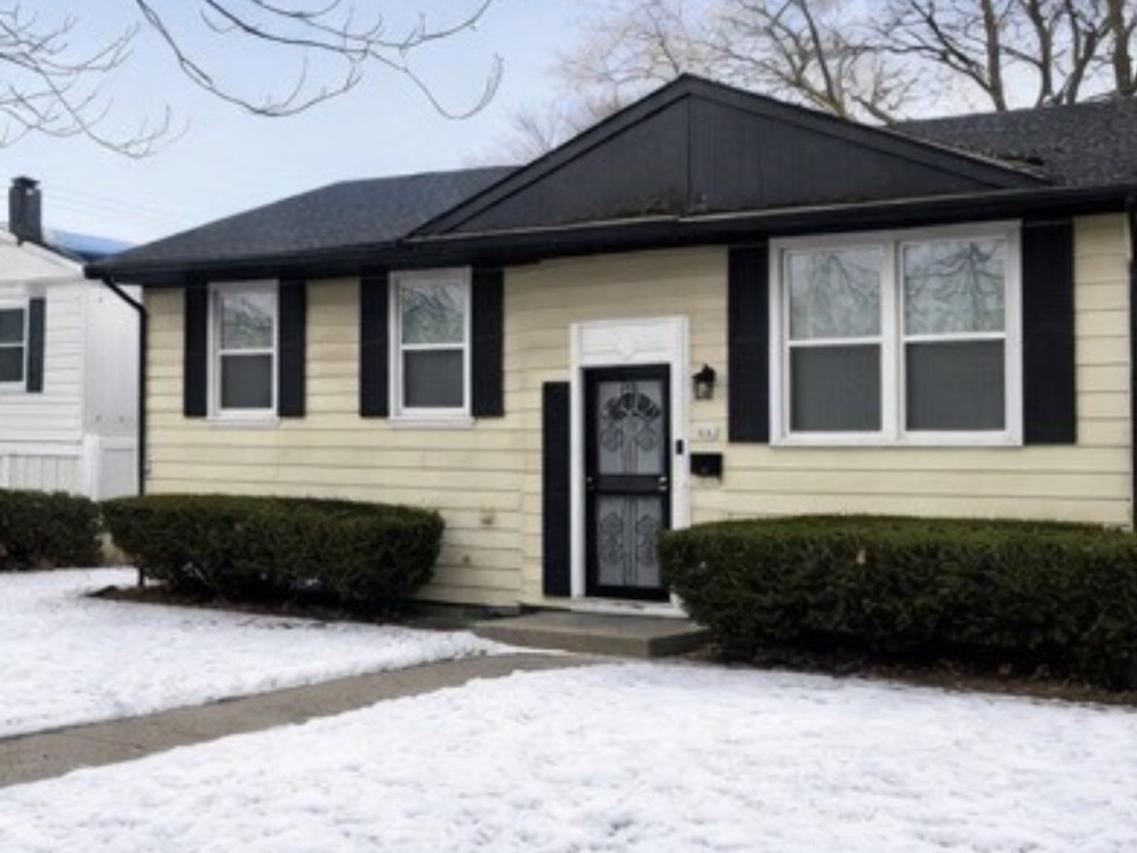 267 Chappel Ave., Calumet City, IL 60409