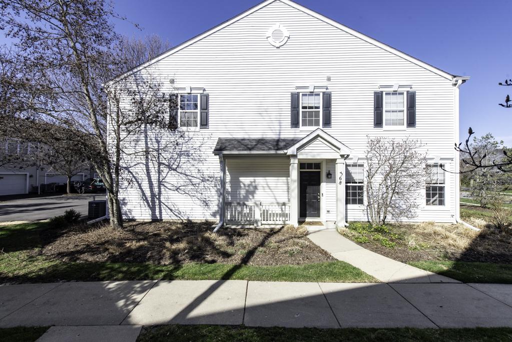 368 S Litchfield Dr., Round Lake, IL 60073