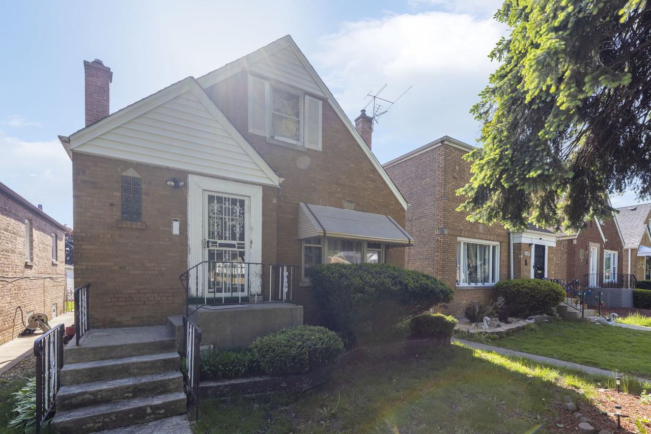 10535 S Peoria St., Chicago, IL 60643