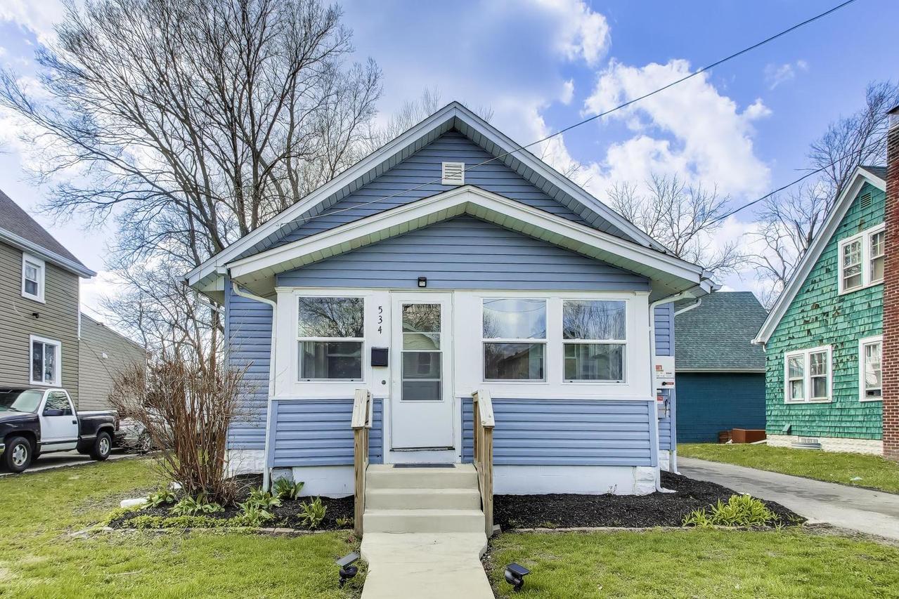 534 N May St., Aurora, IL 60506