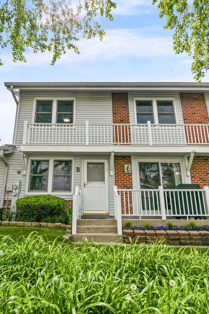 321 Fairchild Ct. #B, Bloomingdale, IL 60108