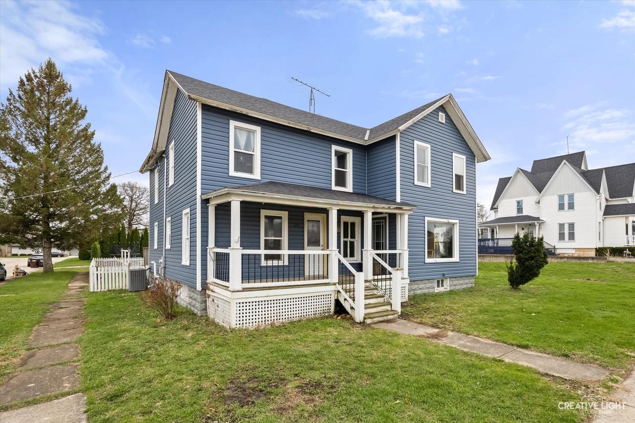 107 E Comanche Ave., Shabbona, IL 60550