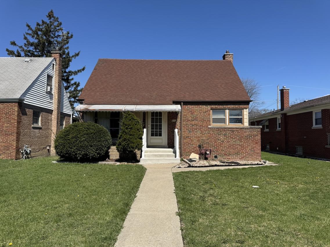 116 163rd St., Calumet City, IL 60409