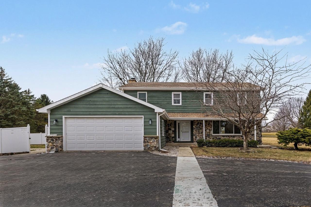 3002 N Maple Tree Ln., Wadsworth, IL 60083