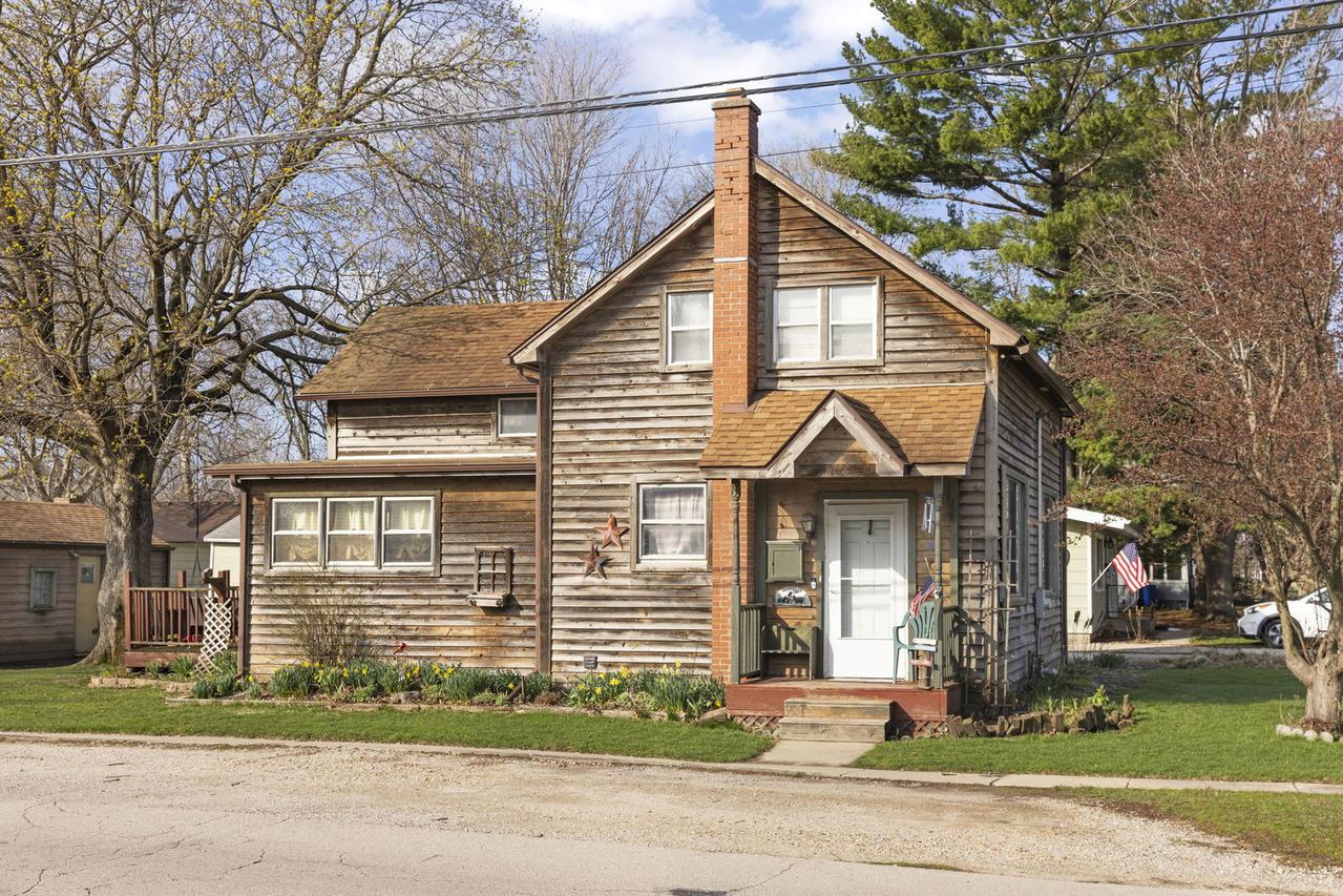 604 S Hugh St., Plano, IL 60545