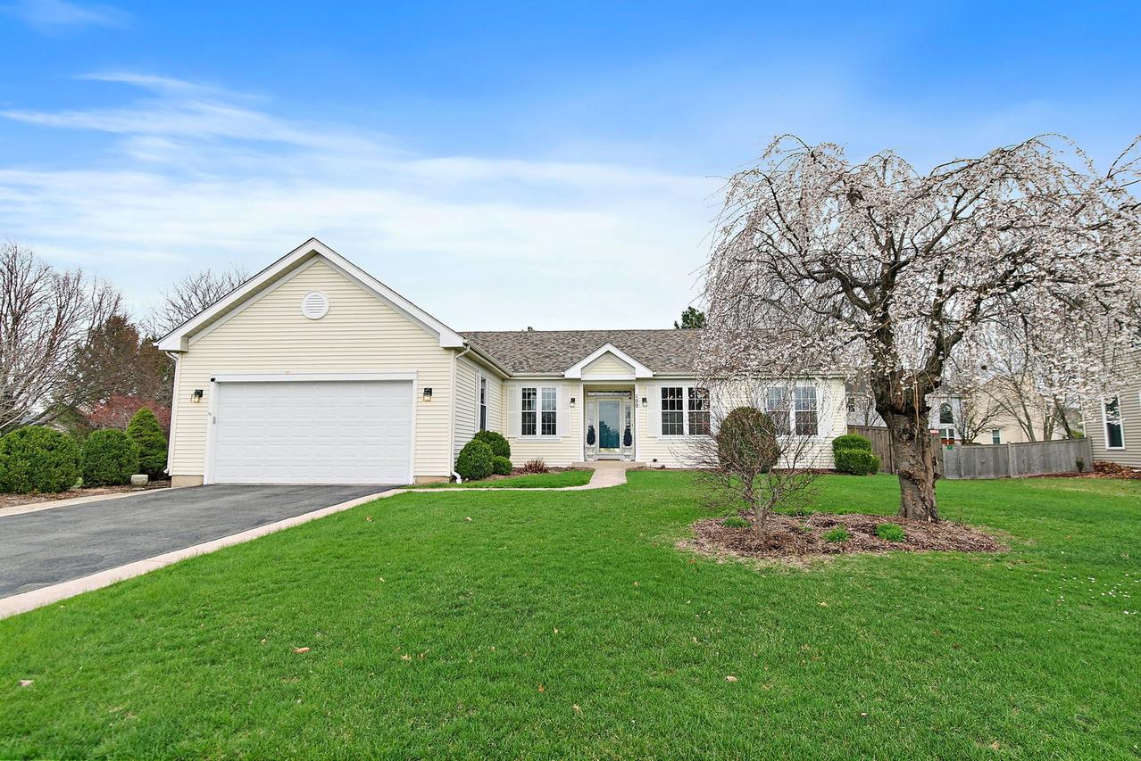 100 S Constitution Dr., Aurora, IL 60506