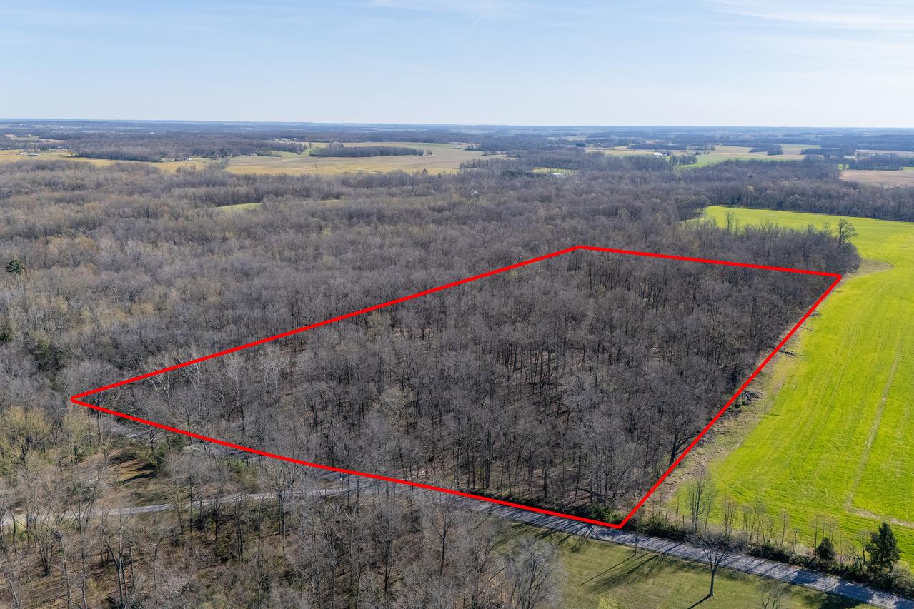 1100 Harrisburg Lake Rd., Raleigh, IL 62977