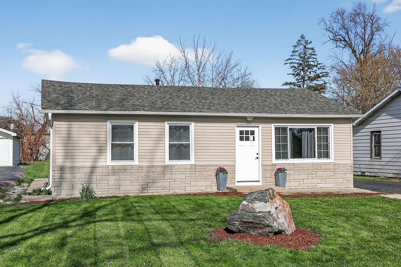 204 Mound St., Willow Springs, IL 60480