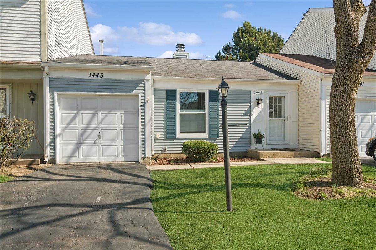 1445 Tanglewood Ave., Palatine, IL 60067