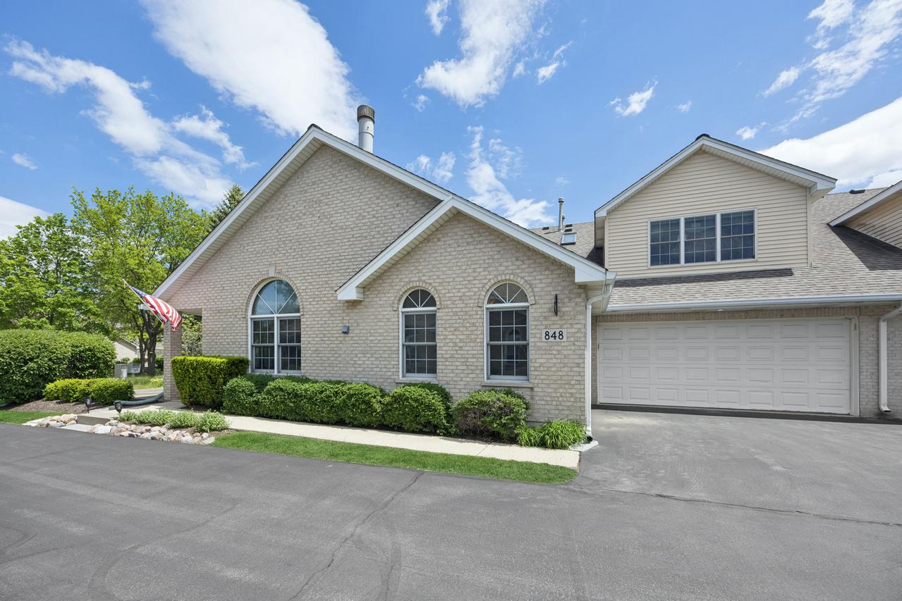 848 Havenshire Rd., Naperville, IL 60565