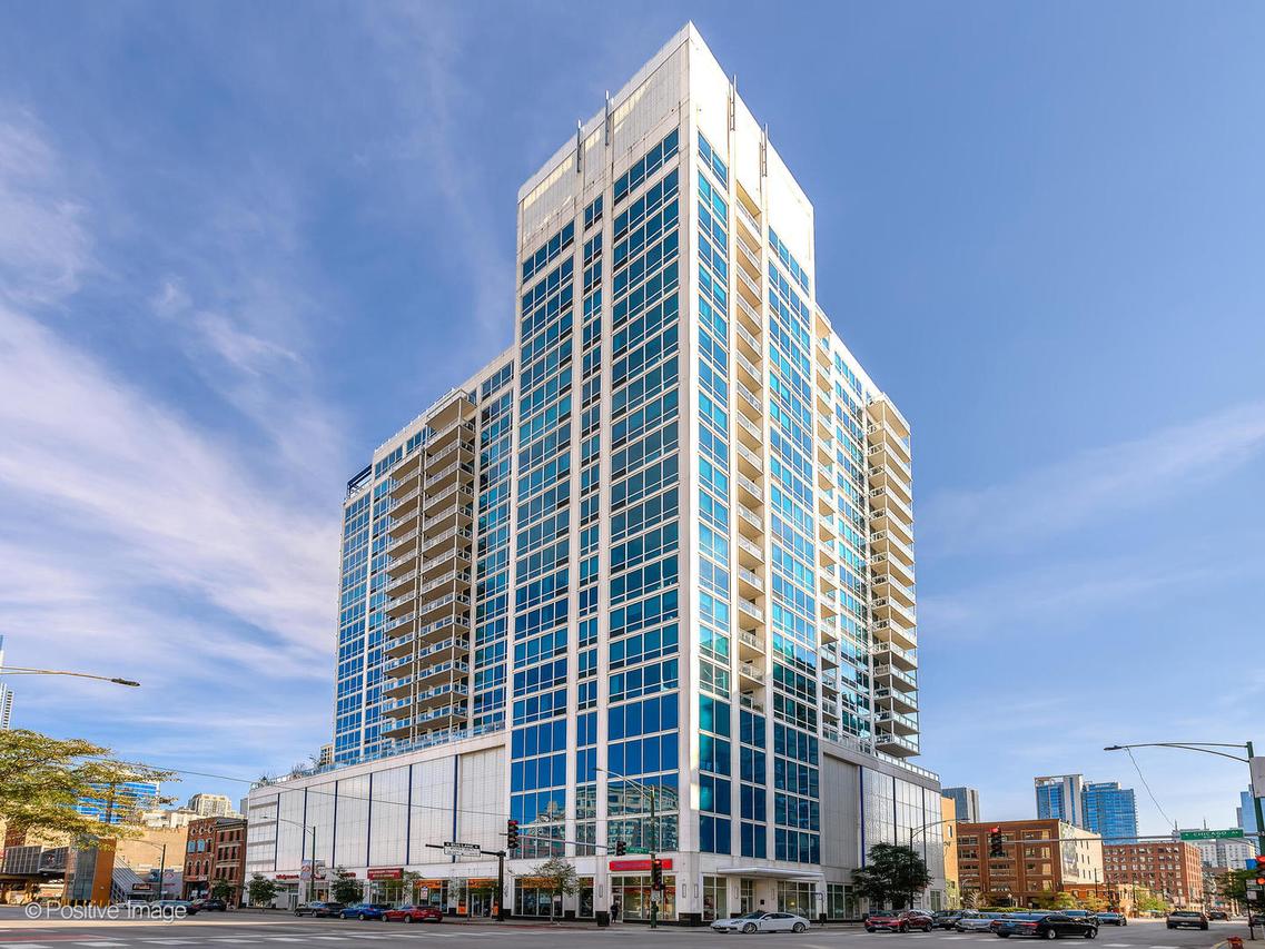 757 N Orleans St. #1007, Chicago, IL 60654