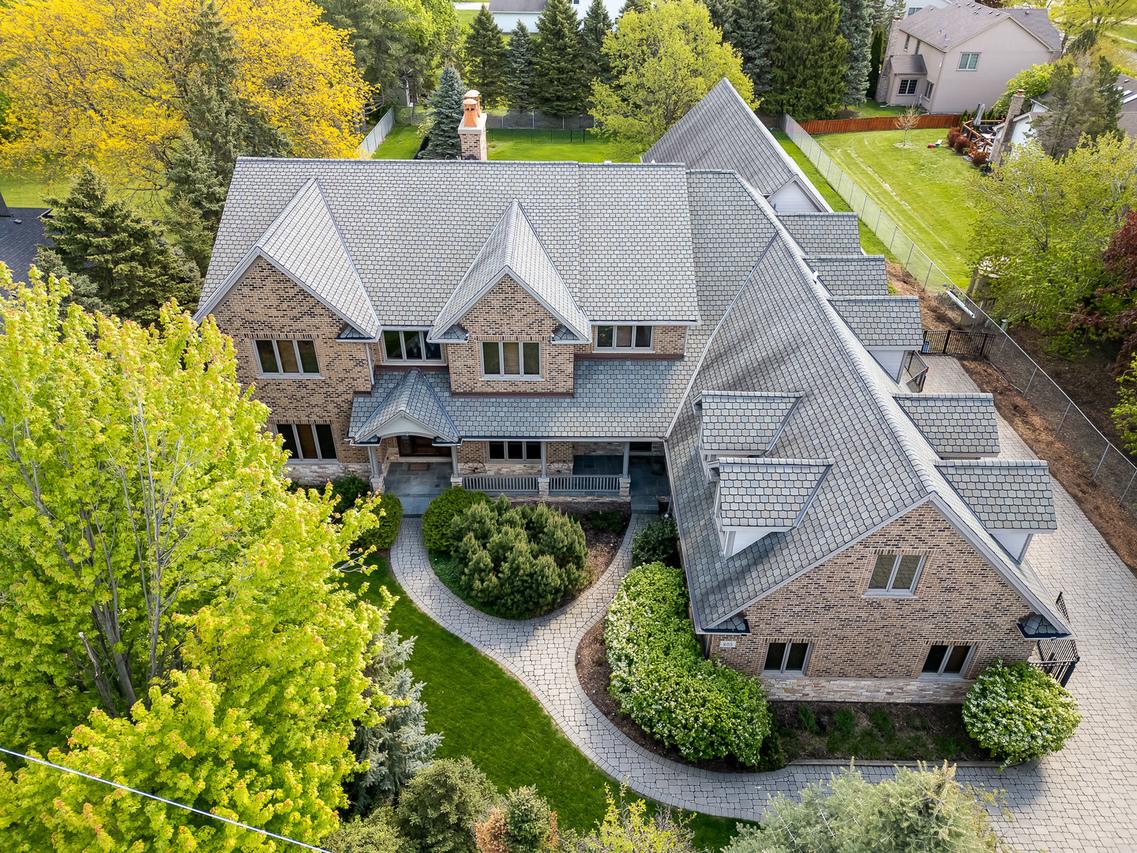 805 N Arlington Heights Rd., Itasca, IL 60143