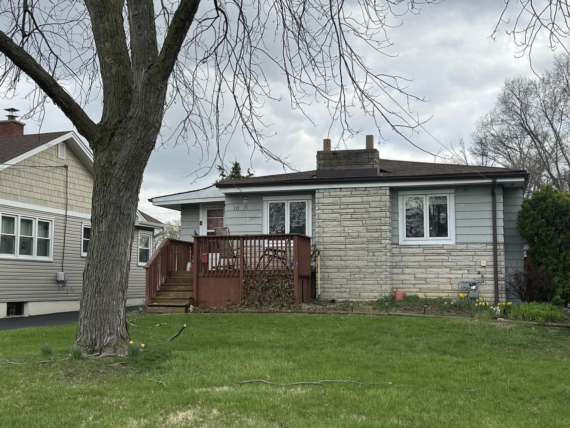 115 E Division St., Villa Park, IL 60181